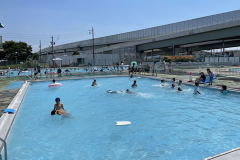 富田プール