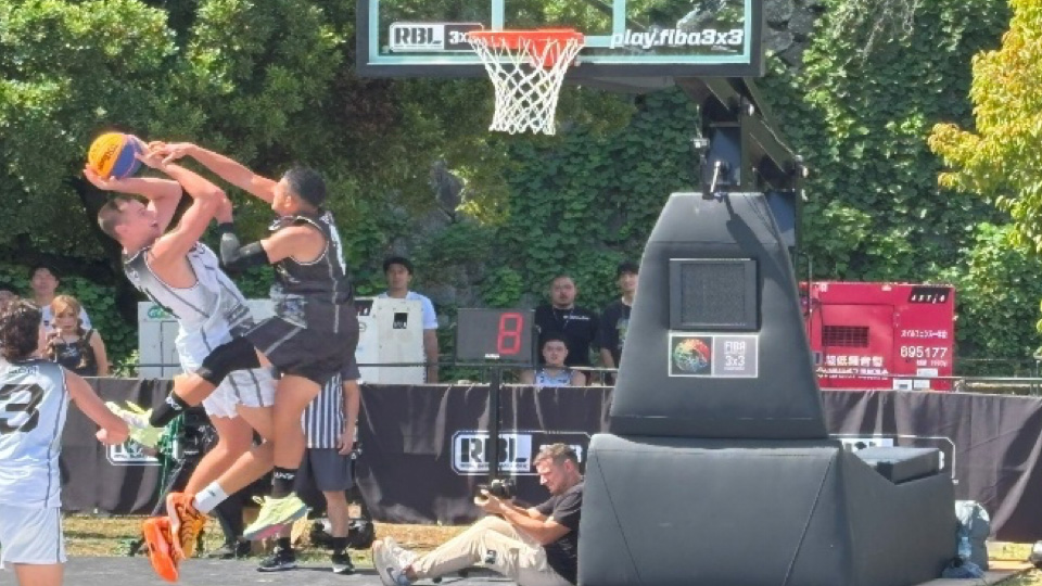 ファイティングイーグルス