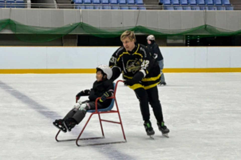名古屋オルクスによるアイスホッケー体験教室